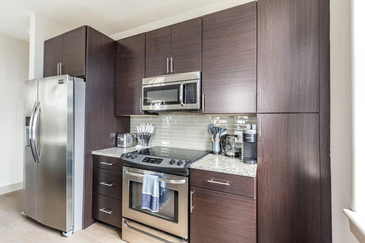2Br Luxury Apartment With Rooftop Deck & Pool Baltimore Bagian luar foto