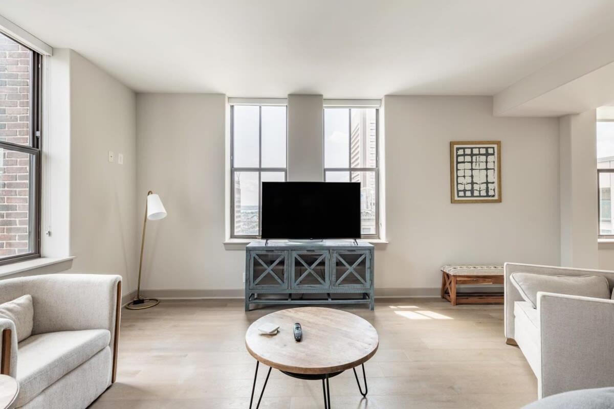2Br Luxury Apartment With Rooftop Deck & Pool Baltimore Bagian luar foto