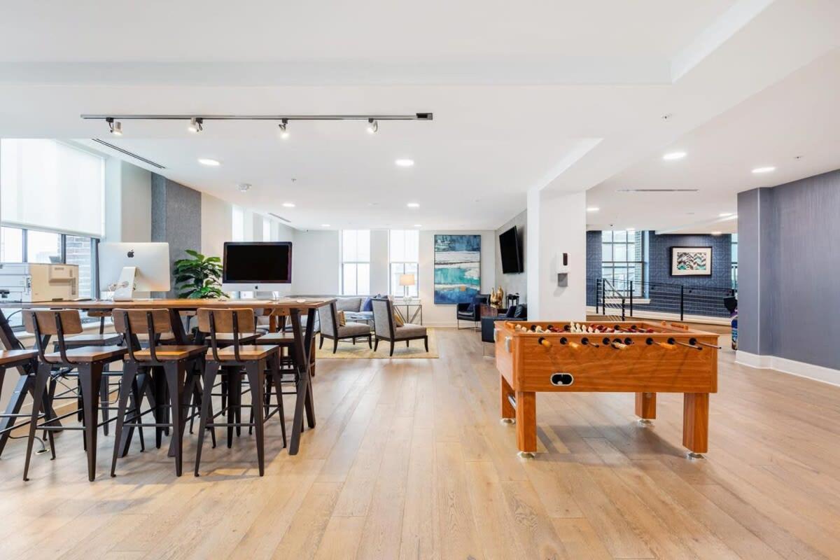 2Br Luxury Apartment With Rooftop Deck & Pool Baltimore Bagian luar foto